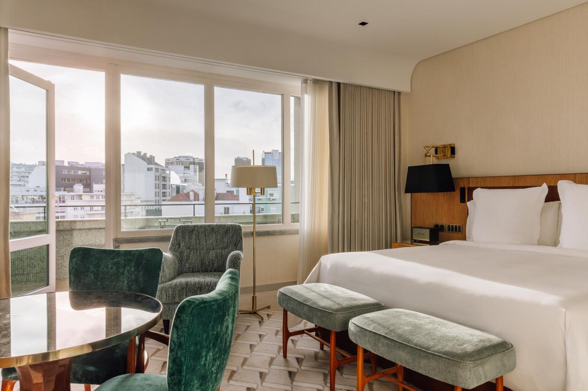 Four Seasons Ritz Hotel